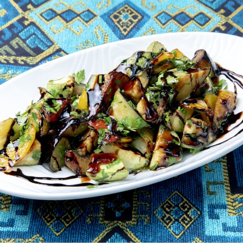 Large Thaï Beef salad with eggplant