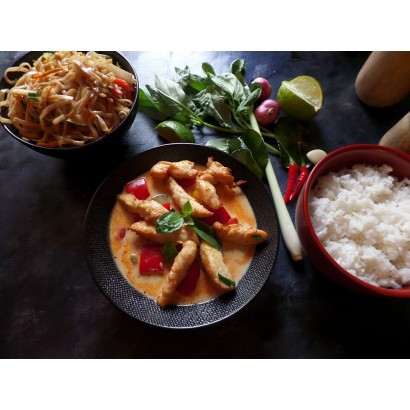 Chicken with Red Curry served with rice