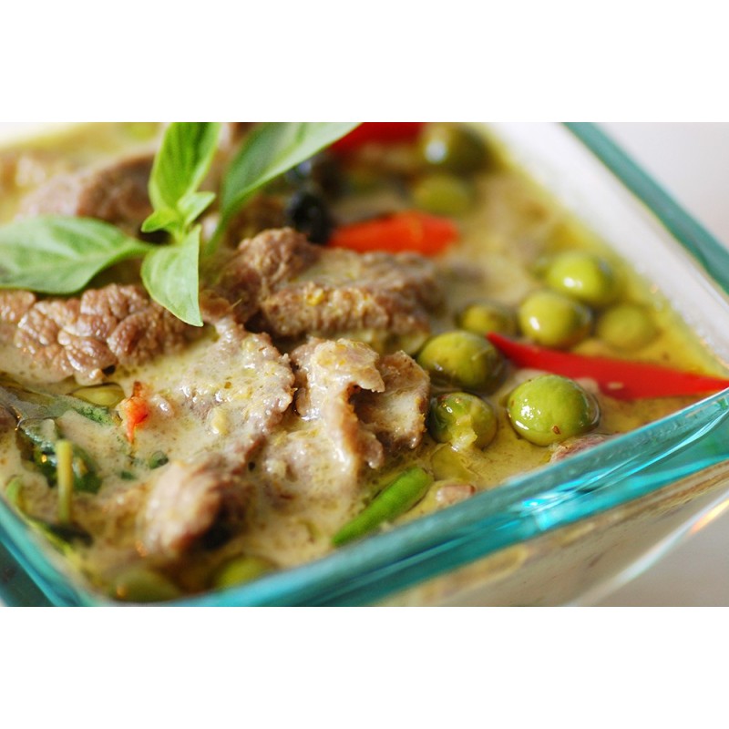 Stir-fried Duck with Green curry served with rice